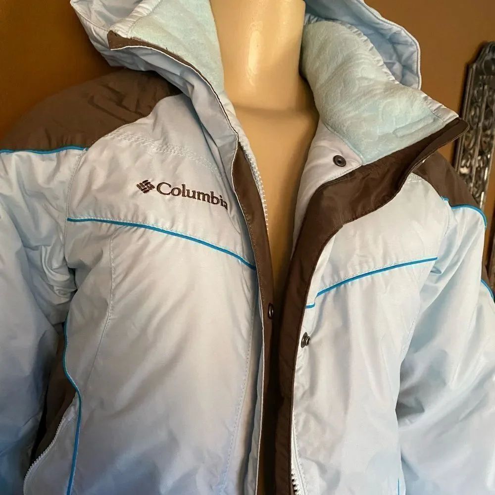 Kids Columbia Winter Coat 14/16 unisex powder blue